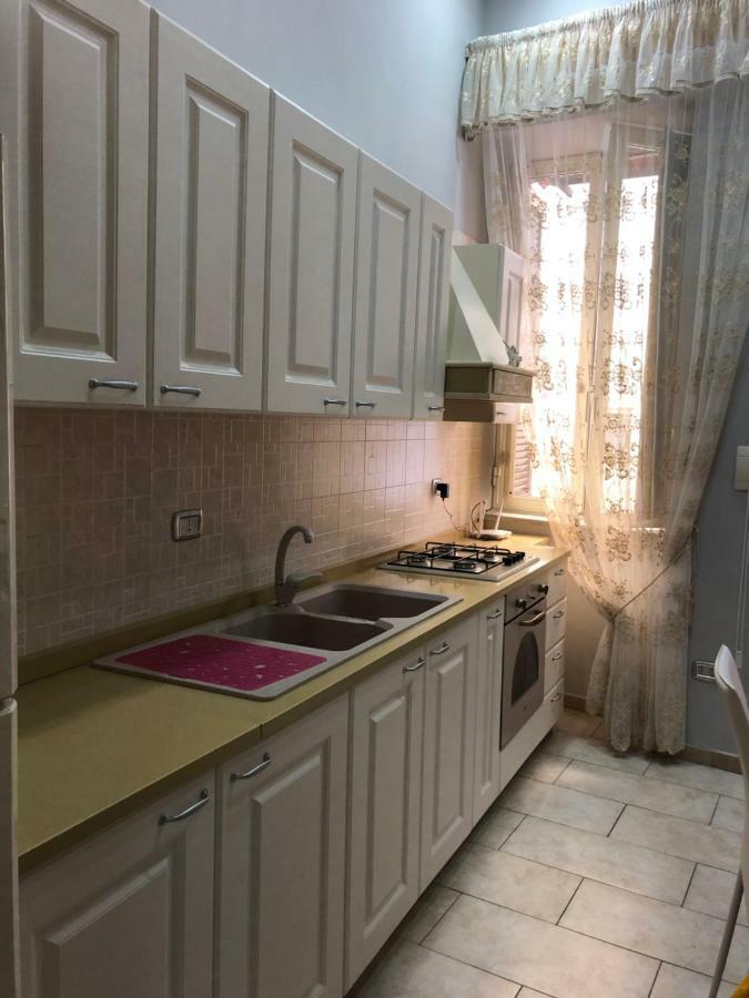Casa Mila Apartment Наполи Екстериор снимка