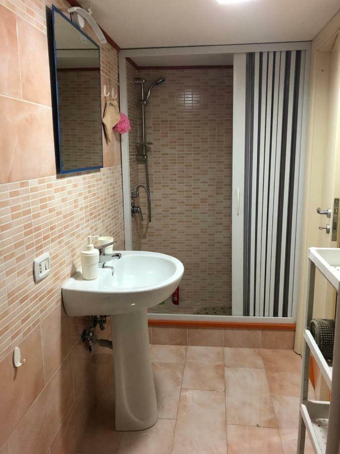 Casa Mila Apartment Наполи Екстериор снимка
